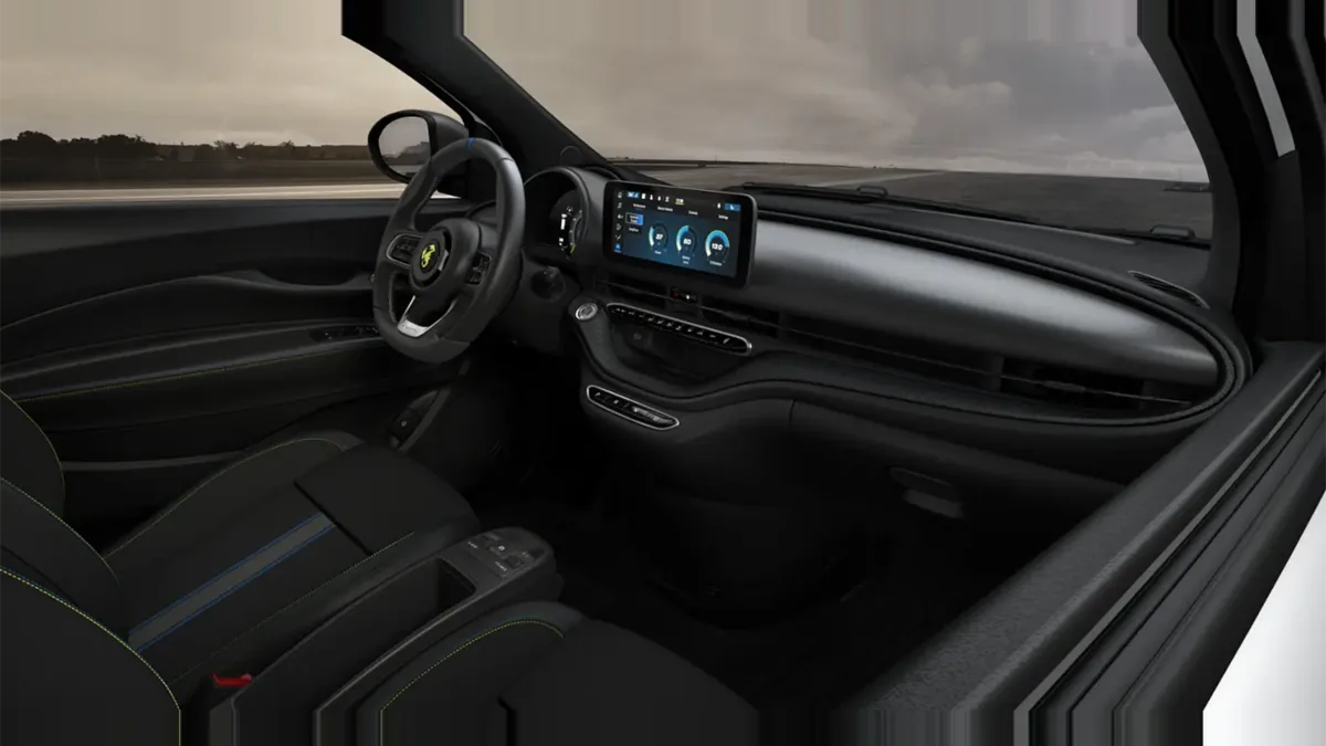 Abarth 500e 42kWh en renting a Barcelona — Interior
