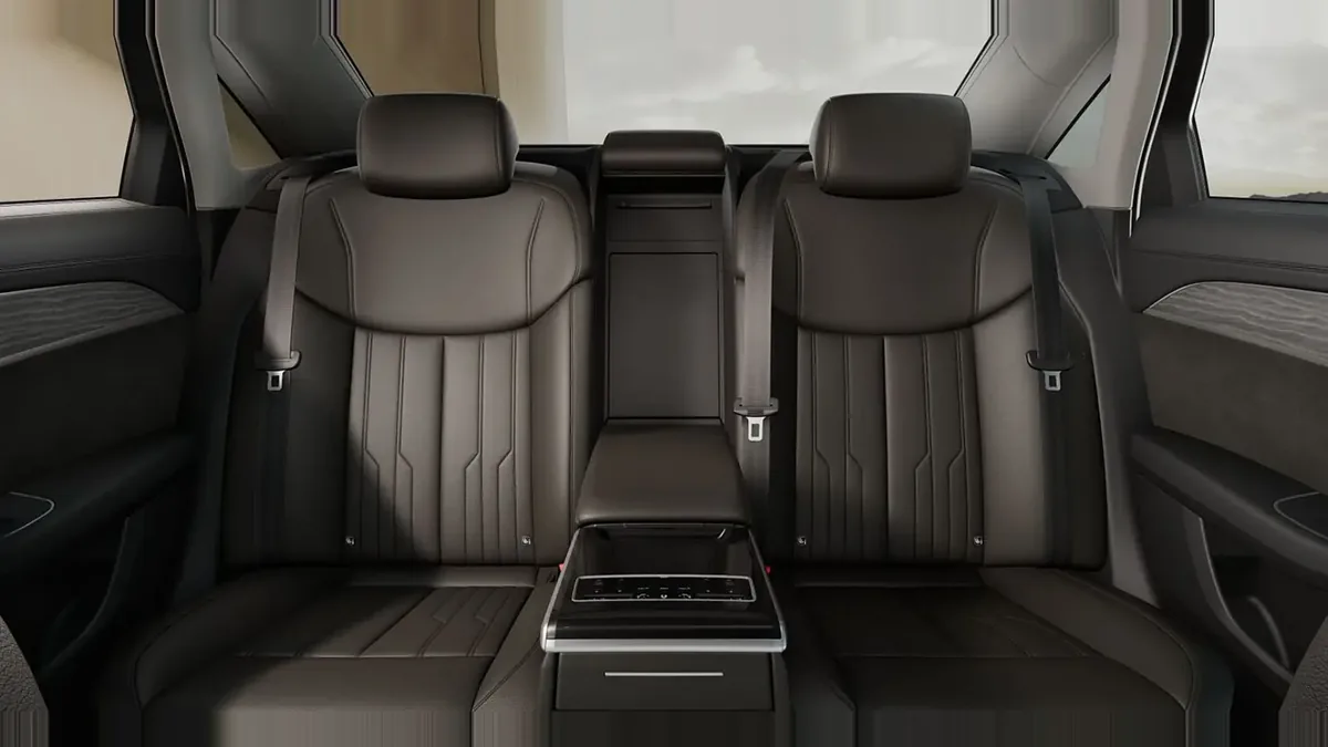 Audi A8 50 TDI 210kW (286CV) Quattro Tiptronic en renting a Barcelona — vista 6
