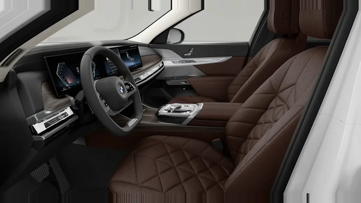 BMW Serie 7 740d xDrive en renting a Barcelona — Interior