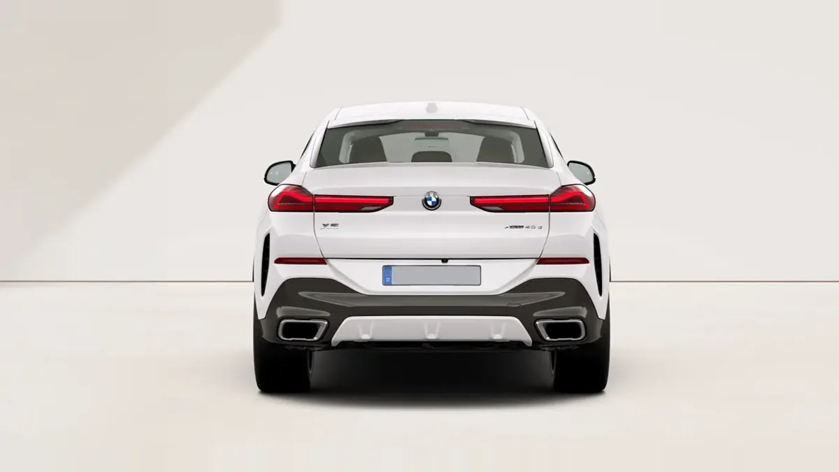BMW X6 xDrive 40d M Sport en renting a Barcelona — Darrere