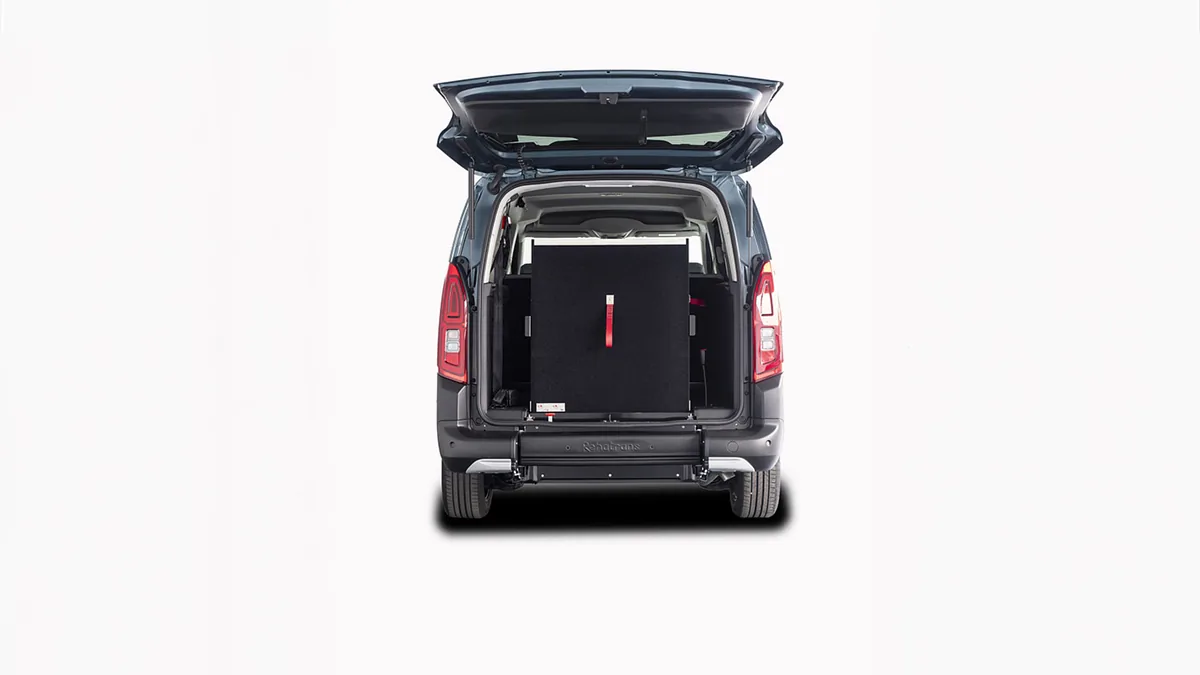 Citroën Berlingo Talla XL BlueHDi 100 YOU L2 N1 Adaptado en renting a Barcelona — vista 6