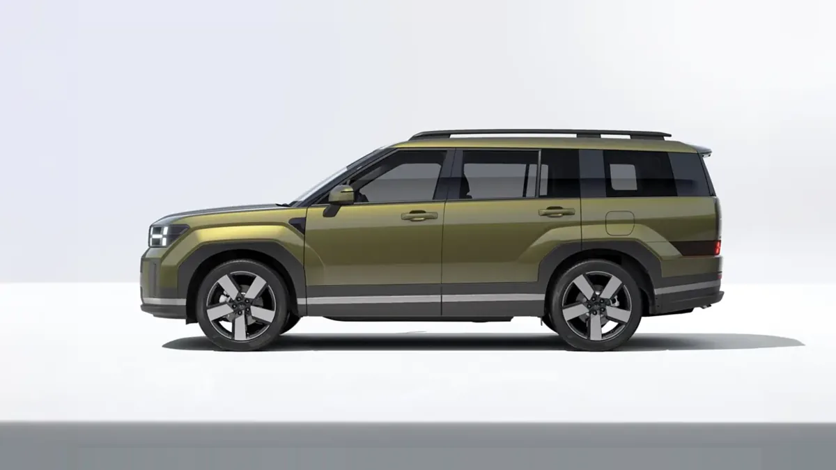 Hyundai Santa Fe 1.6 T-GDI Maxx PHEV 252CV 4x4 6AT en renting a Barcelona — Lateral