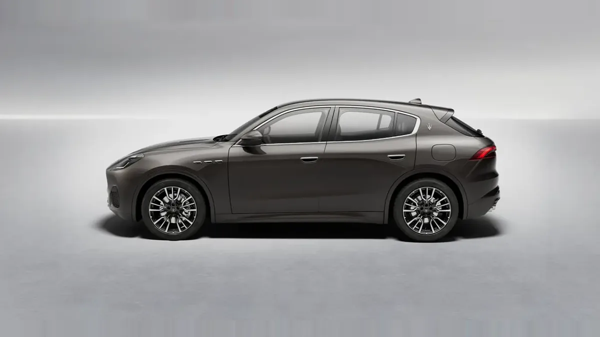 Maserati Grecale L4 MHEV 300CV AWD en renting a Barcelona — Davant