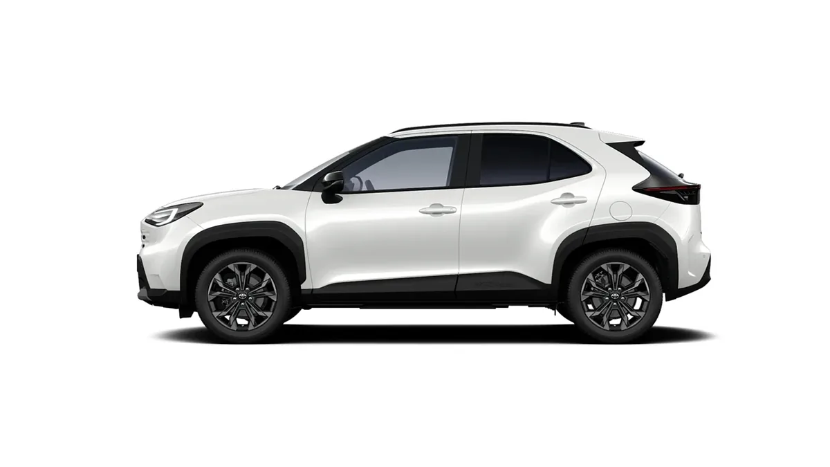 Toyota Yaris Cross 130H e-CVT 5P Active en renting a Barcelona — Lateral