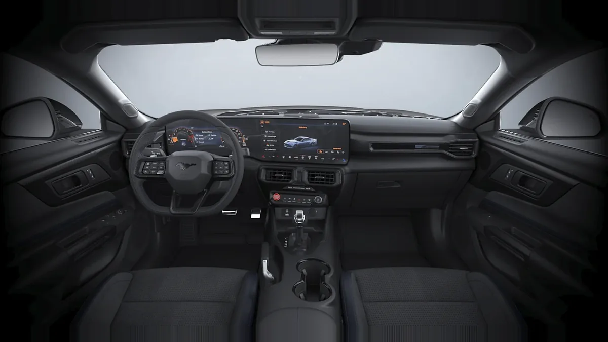 Ford Mustang 5.0 Ti-VCT V8 Mustang Dark House AT en renting a Barcelona — Davant