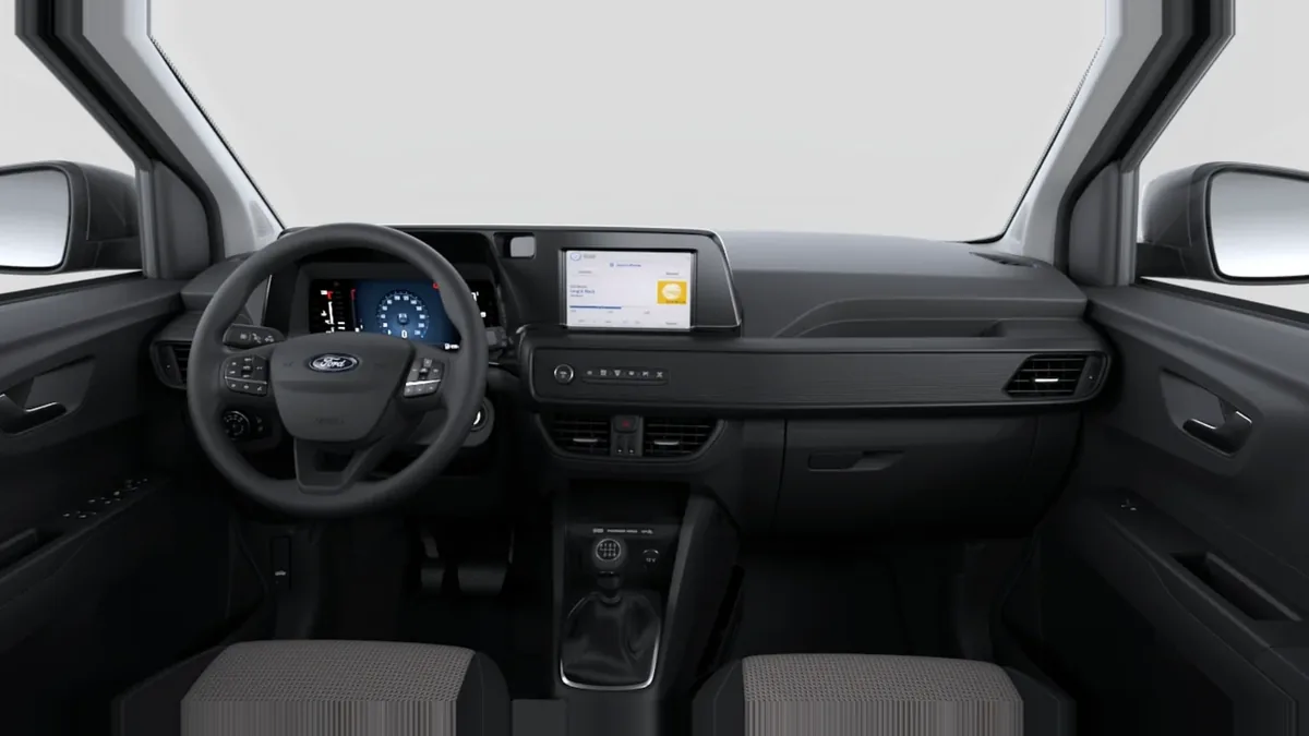 Ford TOURNEO COURIER KOMBI ECOBOOST 1.0 125CV en renting a Barcelona — Davant