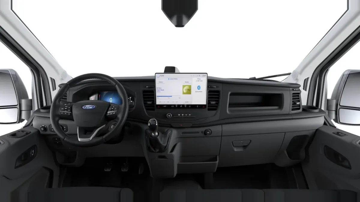 Ford TRANSIT 350 L3 Trend N1 EcoBlue 96kW FWD en renting a Barcelona — Interior