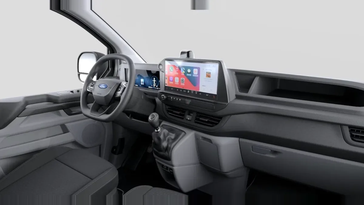 Ford TRANSIT CUSTOM Kombi 2.0 EcoBlue 100kW 320 L1 Trend en renting a Barcelona — Davant