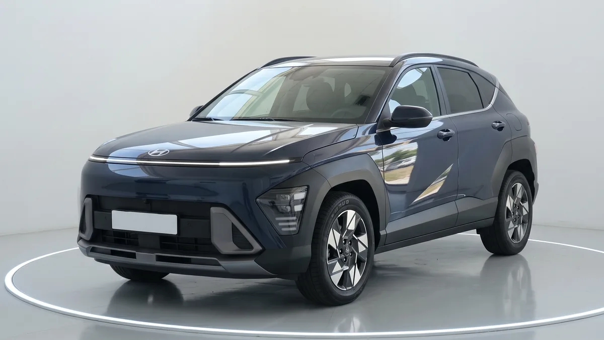 Hyundai Kona HEV 1.6GDI 138CV DT Maxx GA en renting a Barcelona