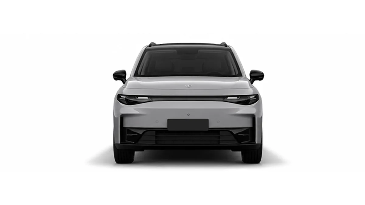 Leapmotor C10 REEV 28.4 kWh Style AT en renting a Barcelona — Interior