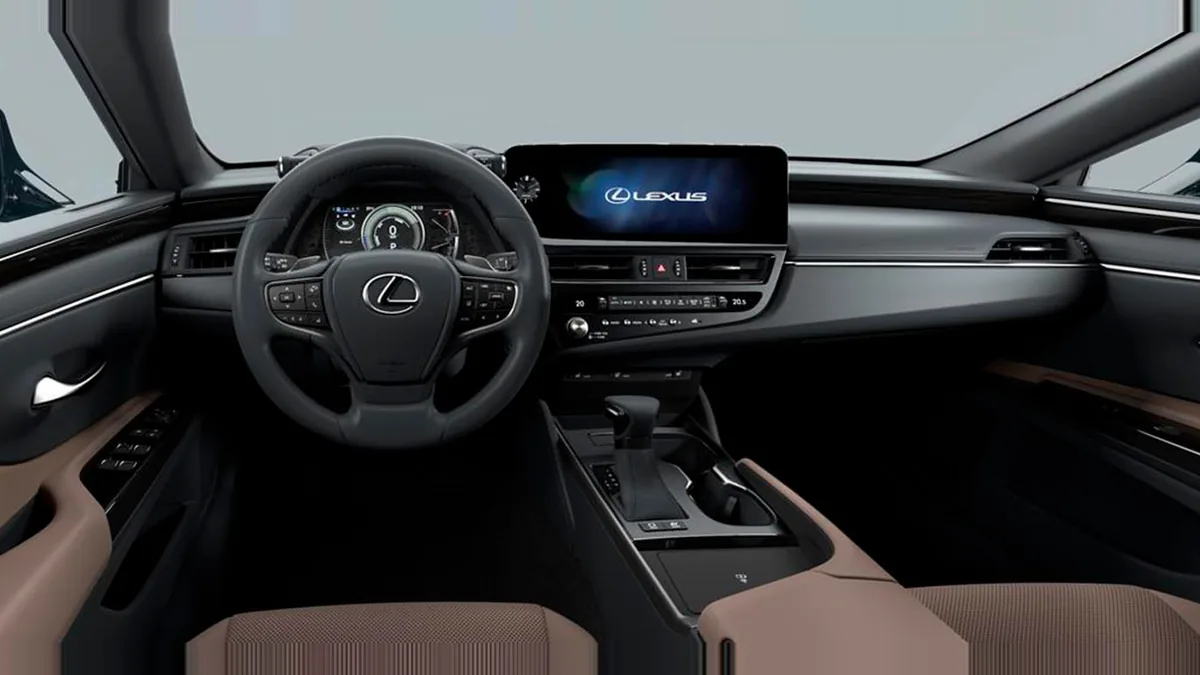 Lexus ES 2.5 300h Premium en renting a Barcelona — Davant