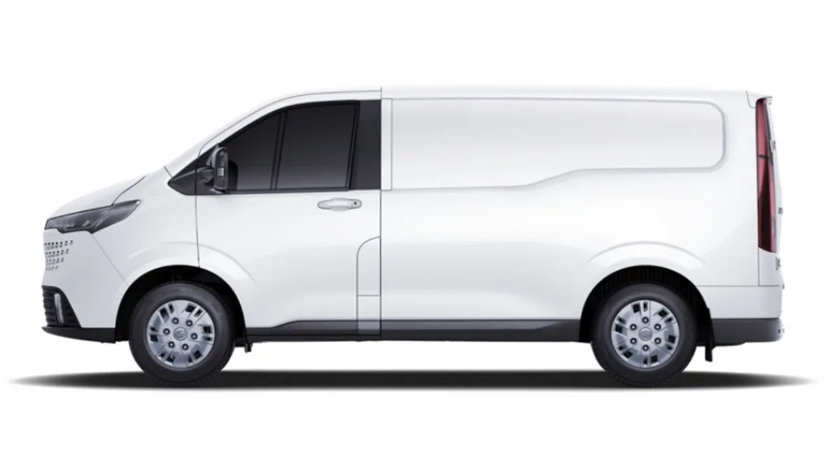 Maxus DELIVER 7 L1H1 CT3 (MERCANCIAS TERCEROS) en renting a Barcelona
