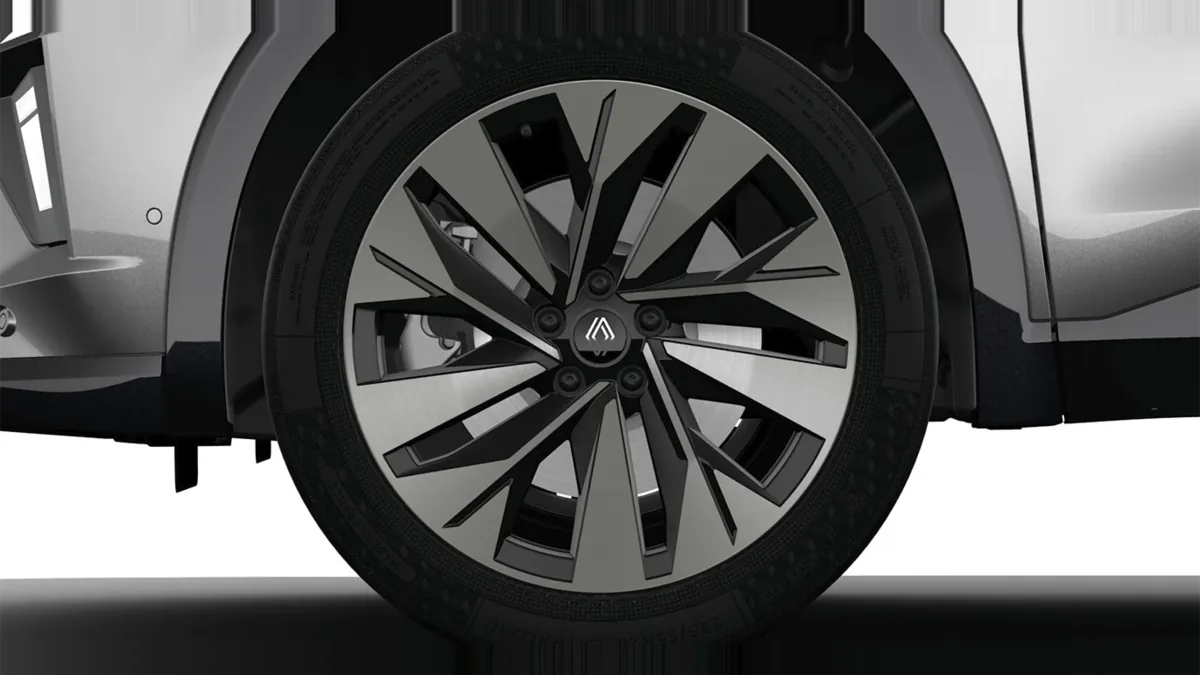 Renault RAFALE TECHNO E-TECH FULL HYBRID 200CV en renting a Barcelona — vista 6