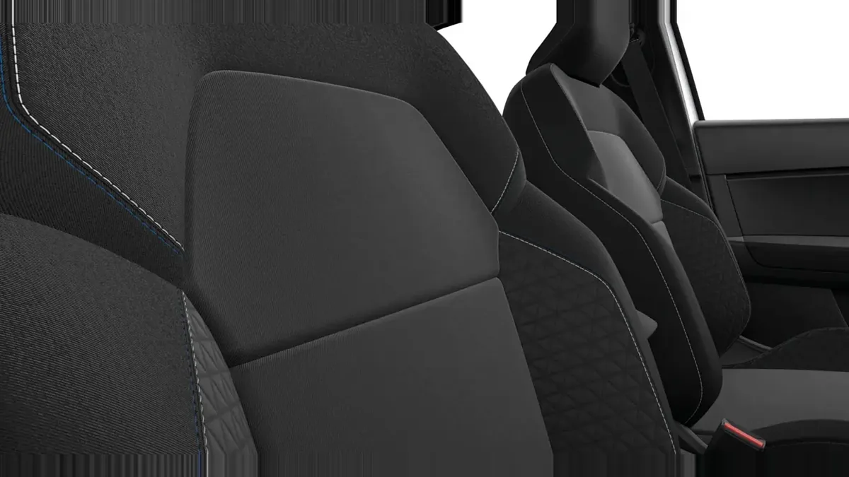 Renault Symbioz Evolution E-Tech Full Hybrid 117kW (160CV) en renting a Barcelona — Interior