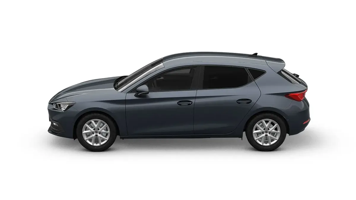SEAT León 1.5 eTSI (115CV) DSG Style XL en renting a Barcelona — Darrere