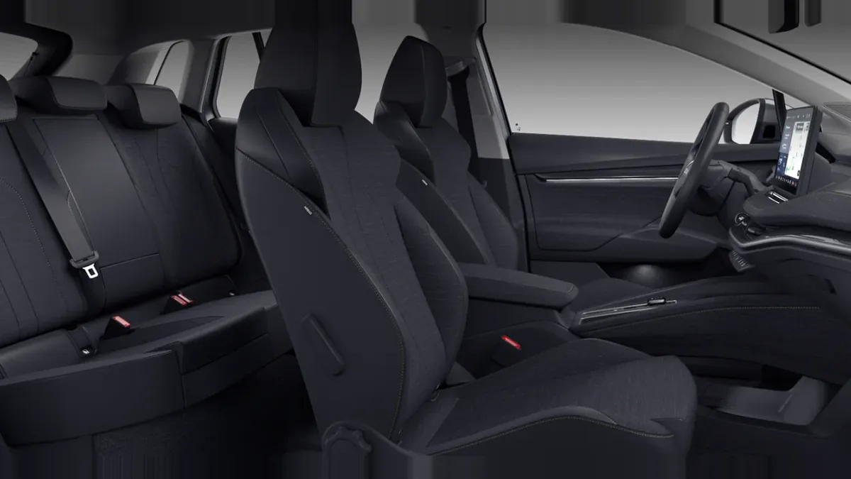 Škoda Elroq 150kW (204CV) 63kWh en renting a Barcelona — Interior