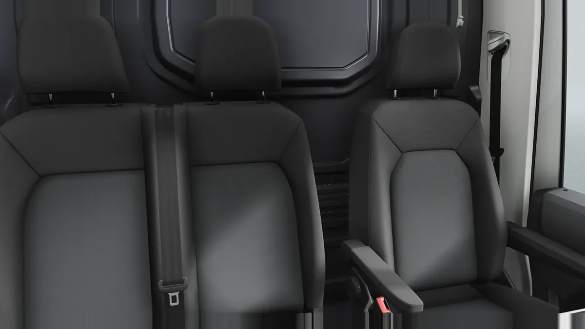 Volkswagen Crafter 35 Furgón BL TA L4H3 2.0 TDI 103kW (140CV) - ISOTERMO en renting a Barcelona — vista 7