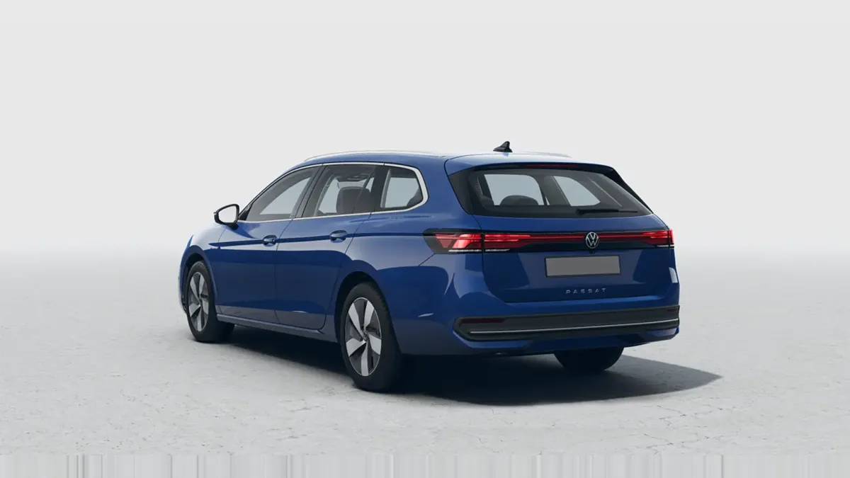 Volkswagen Passat Business 2.0 TDI 90kW DSG en renting a Barcelona — Davant