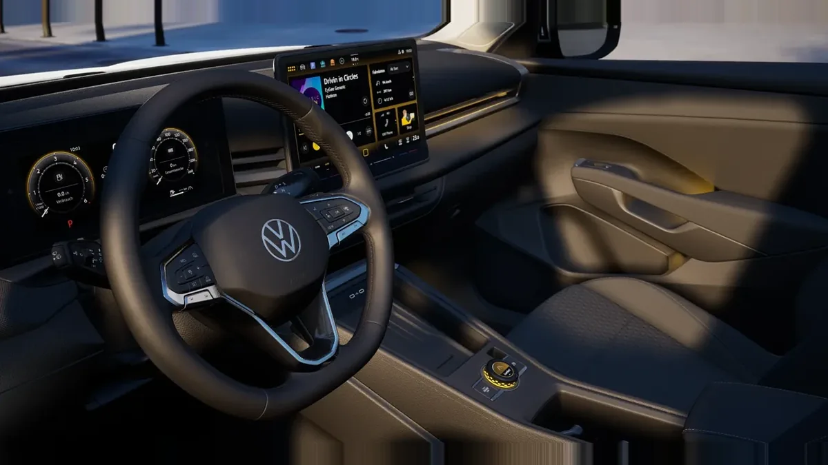 Volkswagen T-ROC Match 1.5 eTSI 150CV DSG en renting a Barcelona — vista 7