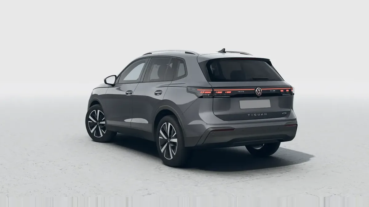 Volkswagen Tiguan "Más" 2.0 TDI DSG en renting a Barcelona — vista 6